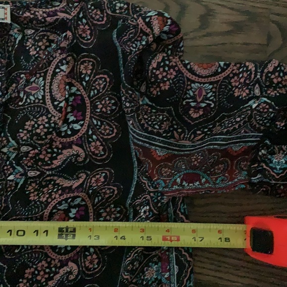 Flying Tomato blouse - Picture 5 of 7